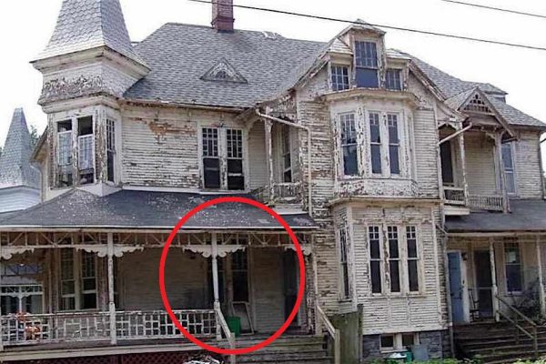 Старый дом никого не интересовал, пока не оказалось, что он единственный в своем роде…